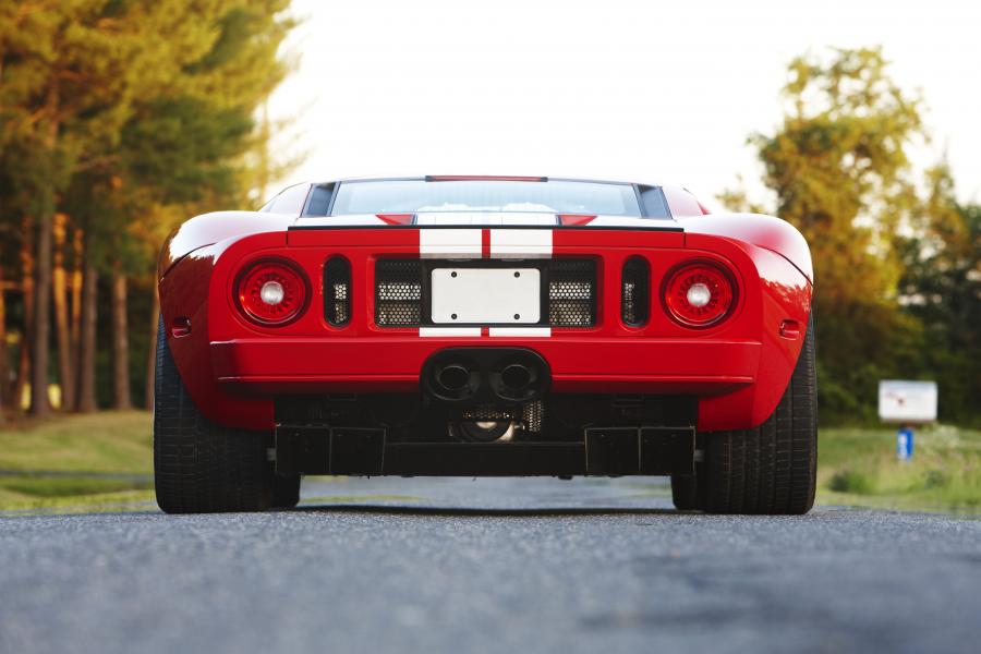  Ford GT 2006 года  (фото 6 из 21)